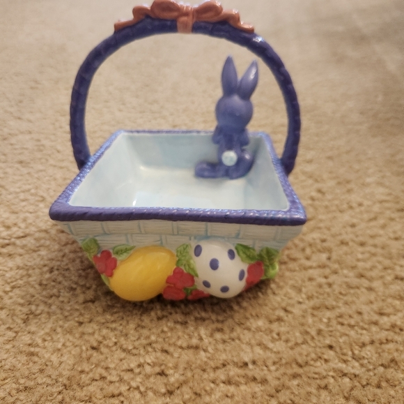 Vintage Ultra Rare Warner Bros. Tweety Bird Easter Basket Candy Dish 1999 - Picture 3 of 7